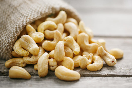 cashew nuts fat fat content