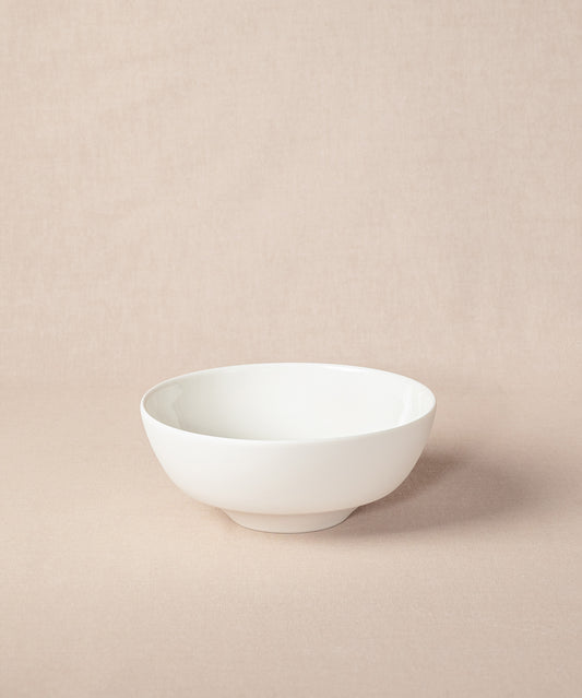 Die Verival Porridge Bowl von Kober aus nachhaltigem Porzellan ist die ideale Porridge-Schüssel. 